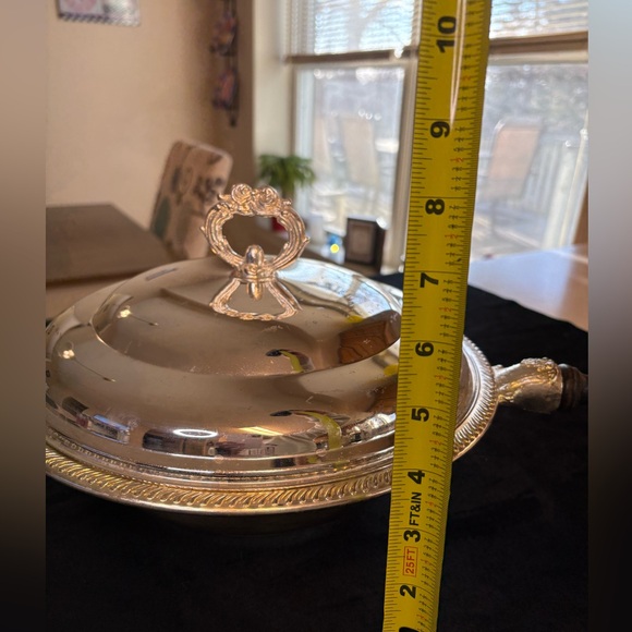 Silver Lidded Pan with Wooden Handle - Picture 12 of 12